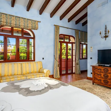 Luxury In Guadalmina *