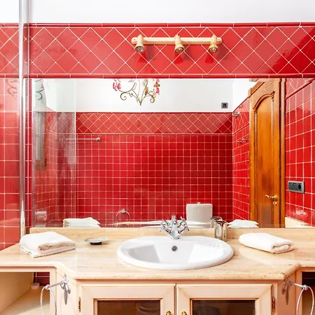 Luxury In Guadalmina 마르베야