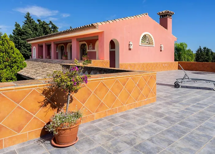 Luxury In Guadalmina *