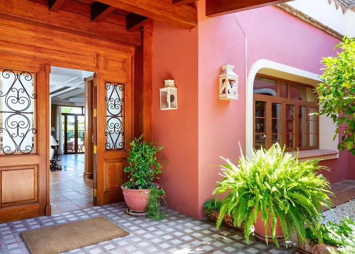 Luxury In Guadalmina ماربيا